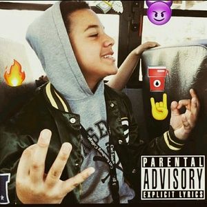 Meet your Posher, Dennis